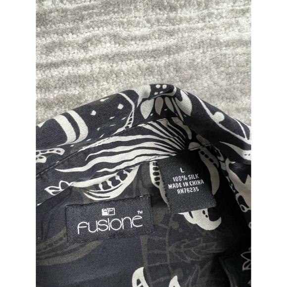 Fusione Shirt Mens Large Black Floral Tropical Silk Button Up Short Sleeve - Picture 9 of 10